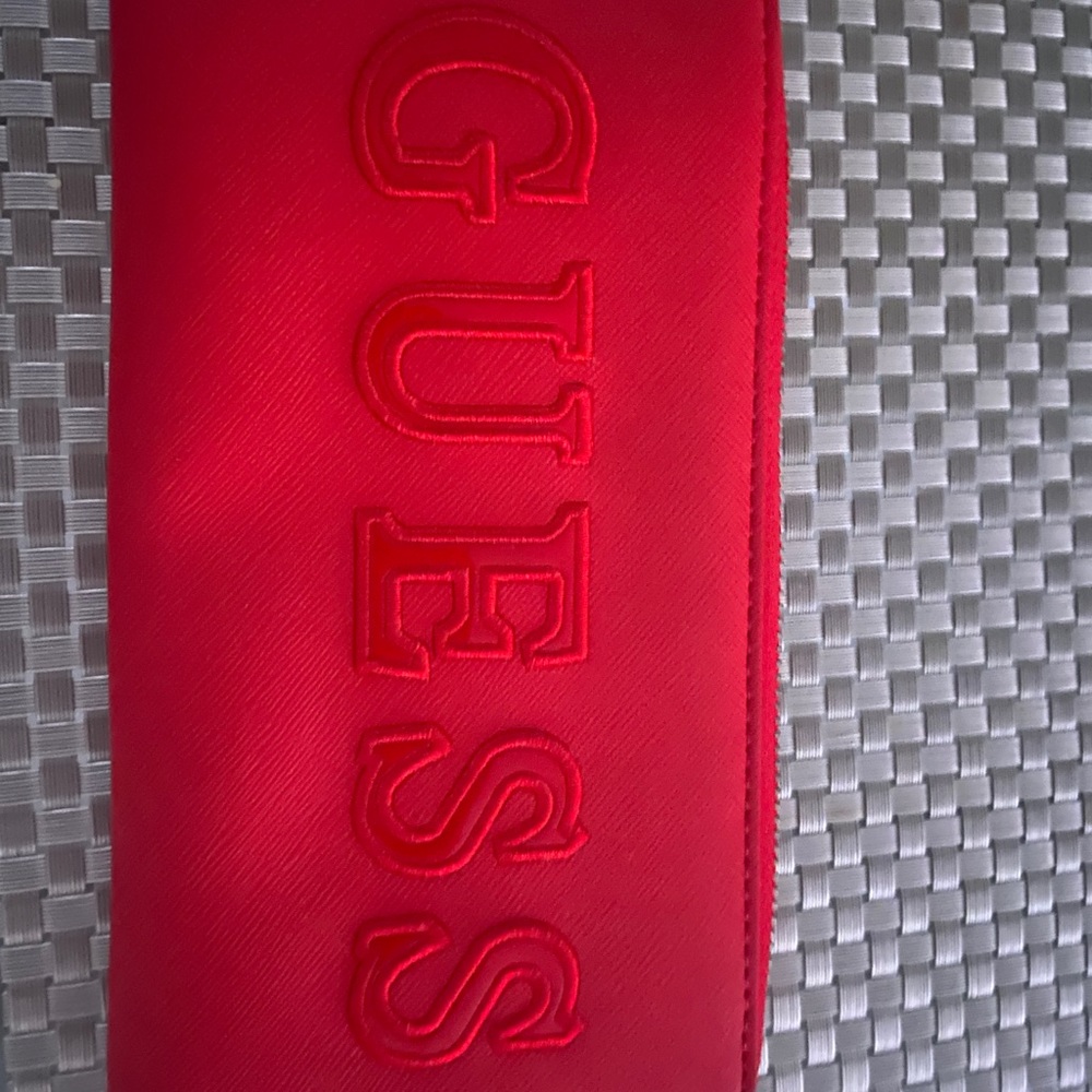 Guess Wallet